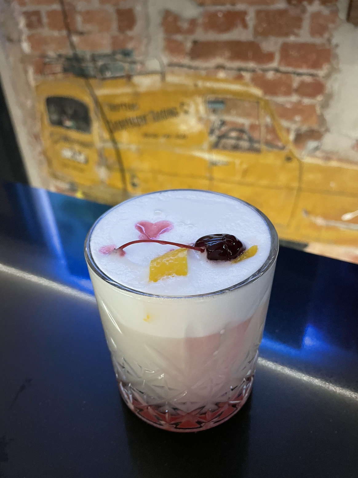 amaretto-sour-cocktail